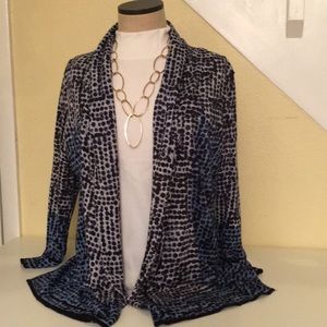 A nice Nic+Zoe light weight opened sweater! Very cute!